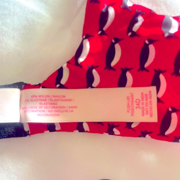 Victoria’s Secret Bra and Panty Set - Picture 3 of 4